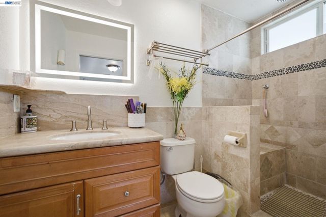 125 Bennett St, Gilroy, CA 95020