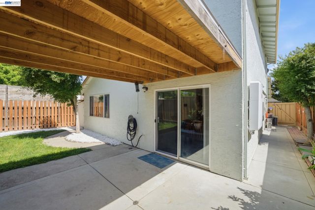 125 Bennett St, Gilroy, CA 95020