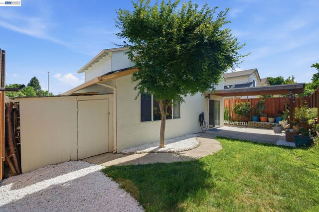 125 Bennett St, Gilroy, CA 95020