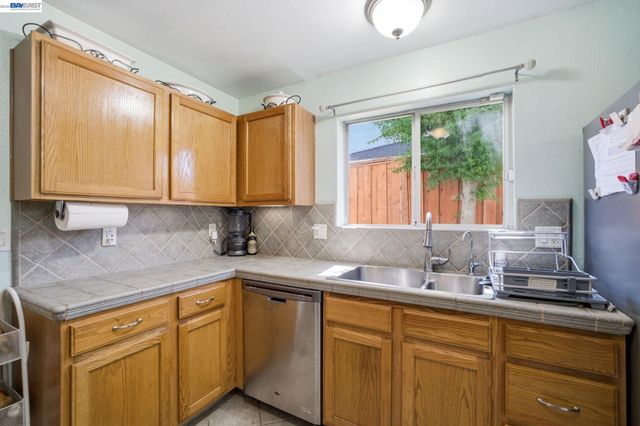 125 Bennett St, Gilroy, CA 95020