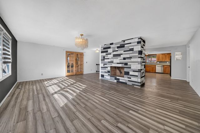 7011 N G St, Spokane, WA 99208
