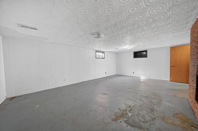 7011 N G St, Spokane, WA 99208