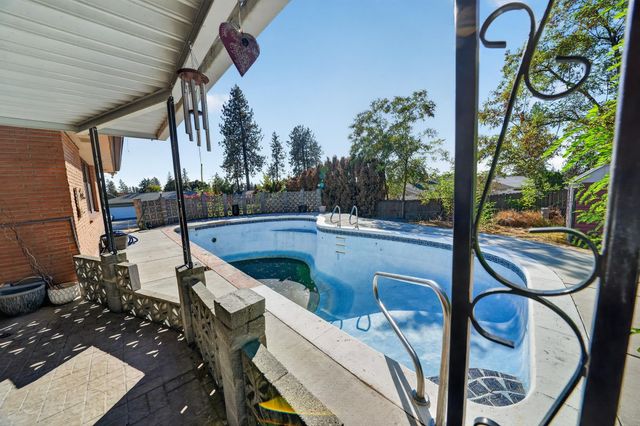 7011 N G St, Spokane, WA 99208