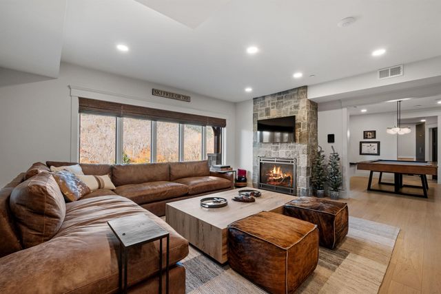 16 Back Forty Road, Lincoln, NH 03251