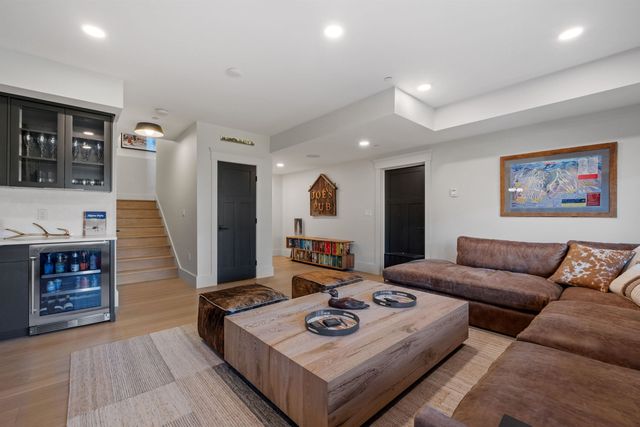 16 Back Forty Road, Lincoln, NH 03251