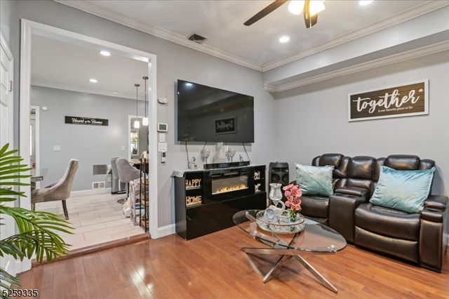 7 Martin St, Paterson City, NJ 07501