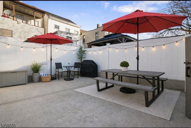 7 Martin St, Paterson City, NJ 07501