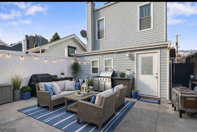 7 Martin St, Paterson City, NJ 07501