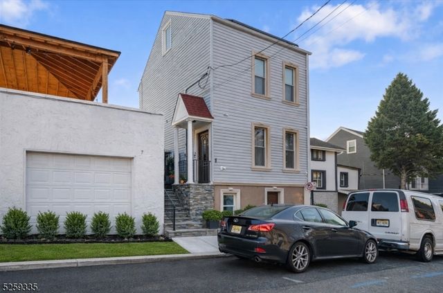 7 Martin St, Paterson City, NJ 07501