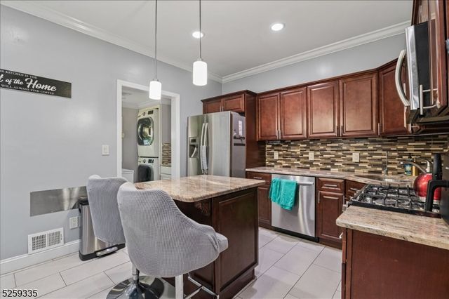 7 Martin St, Paterson City, NJ 07501