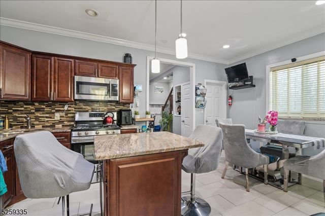 7 Martin St, Paterson City, NJ 07501