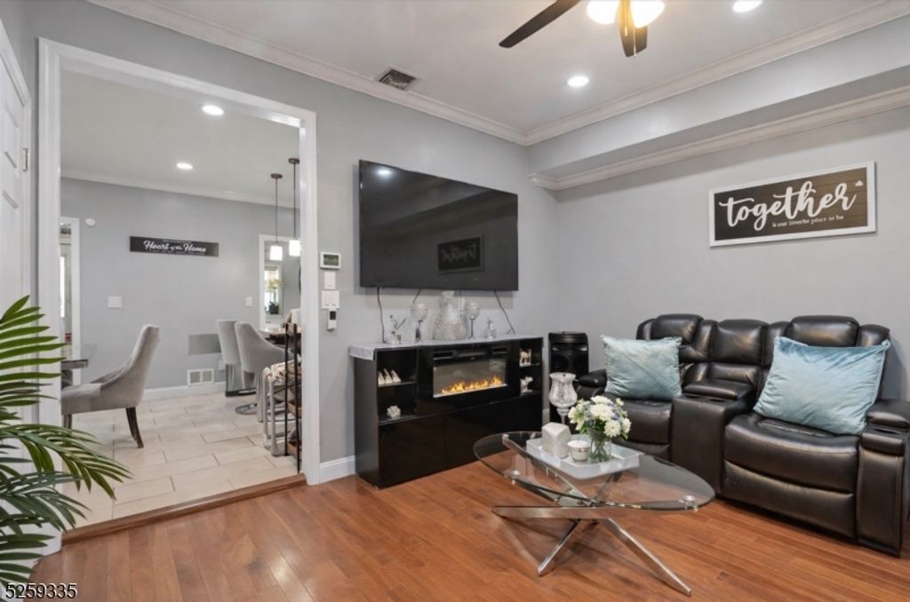7 Martin St, Paterson City, NJ 07501 — photo 3