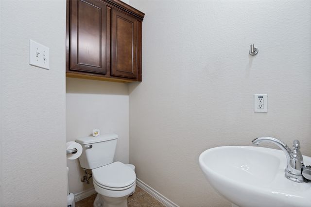 5590 Grosseto Drive, Frisco, TX 75034