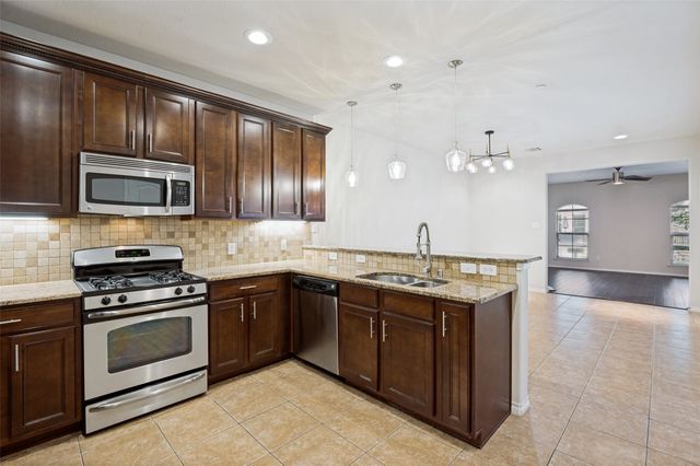 5590 Grosseto Drive, Frisco, TX 75034