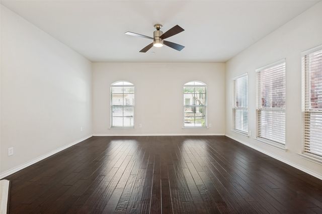 5590 Grosseto Drive, Frisco, TX 75034