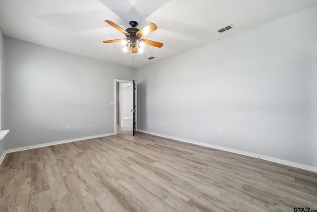 14227 County Road 438, Lindale, TX 75771