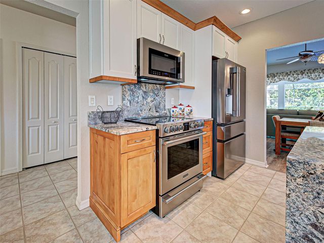 201 KING PALM COURT, Venice, FL 34292