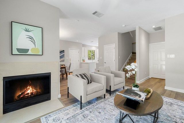 7501 Shadowridge RUN 119, Austin, TX 78749