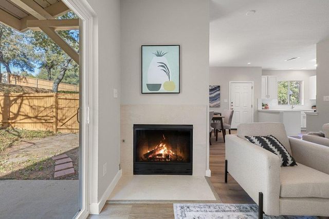 7501 Shadowridge RUN 119, Austin, TX 78749