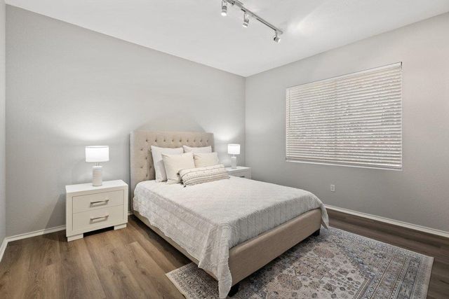 7501 Shadowridge RUN 119, Austin, TX 78749