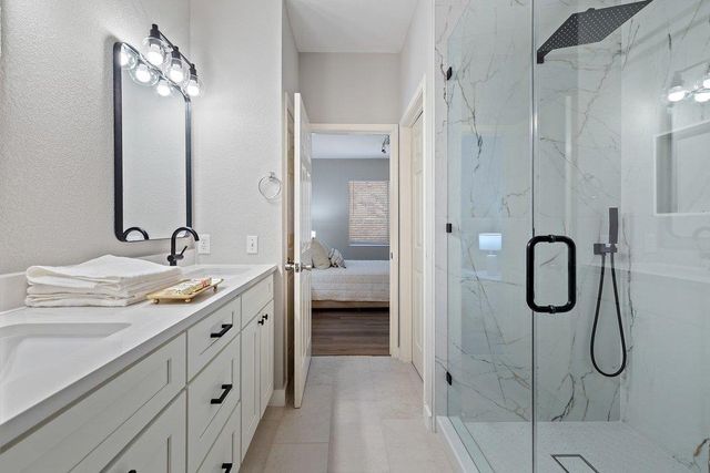 7501 Shadowridge RUN 119, Austin, TX 78749