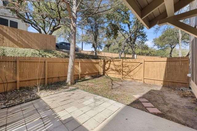 7501 Shadowridge RUN 119, Austin, TX 78749