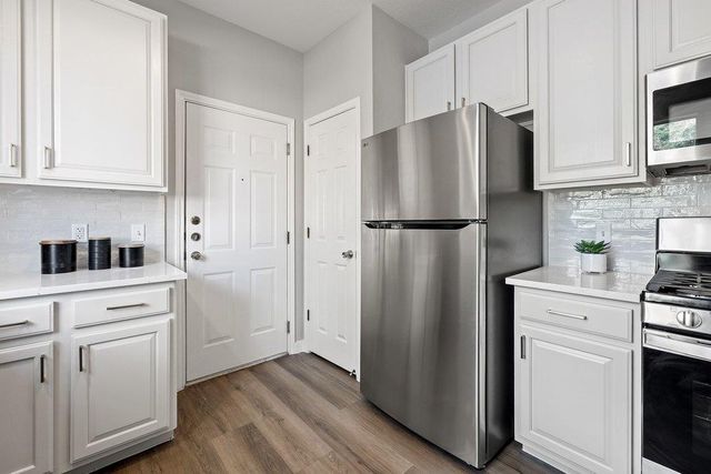 7501 Shadowridge RUN 119, Austin, TX 78749