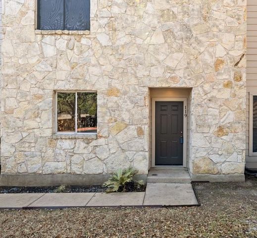 7501 Shadowridge RUN 119, Austin, TX 78749