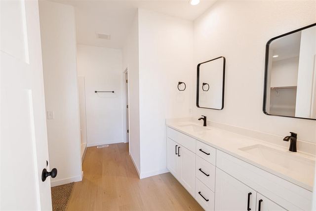 506 Ridge Court, Orfordville, WI 53576