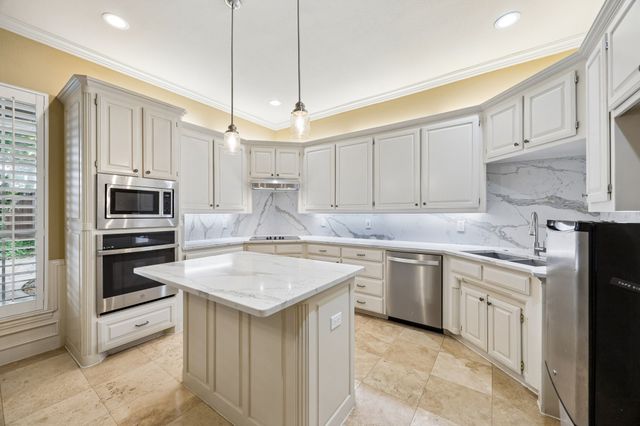 6825 Oak Park Lane, Plano, TX 75023