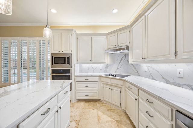 6825 Oak Park Lane, Plano, TX 75023
