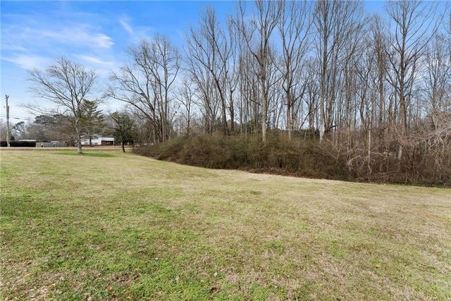 2000 Dr Bramblett Road, Cumming, GA 30028