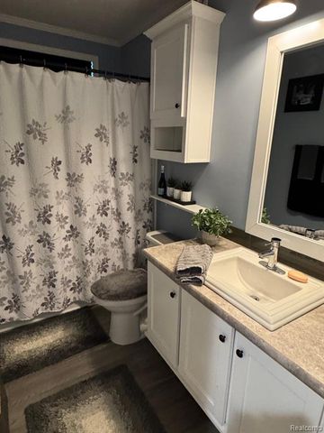 6450 Prince Boulevard, Fenton, MI 48430