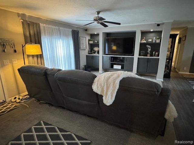 6450 Prince Boulevard, Fenton, MI 48430