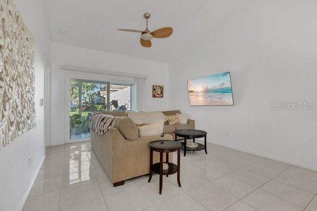 14675 LAGUNA BEACH CIRCLE, Orlando, FL 32824