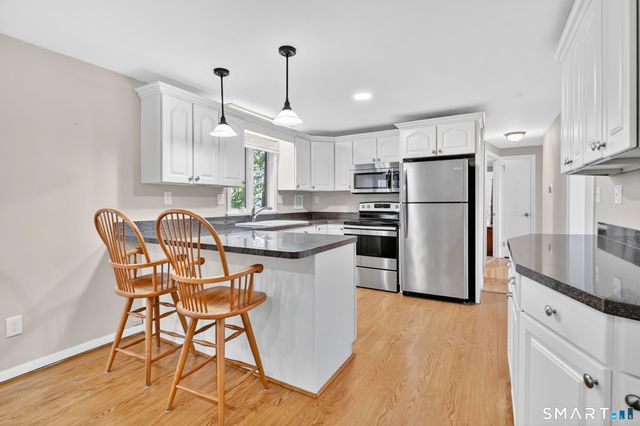 65 Stonehedge Drive, Newington, CT 06111