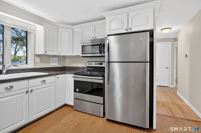 65 Stonehedge Drive, Newington, CT 06111