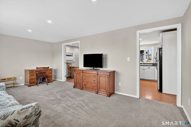 65 Stonehedge Drive, Newington, CT 06111