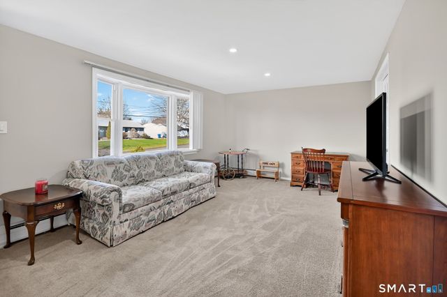 65 Stonehedge Drive, Newington, CT 06111