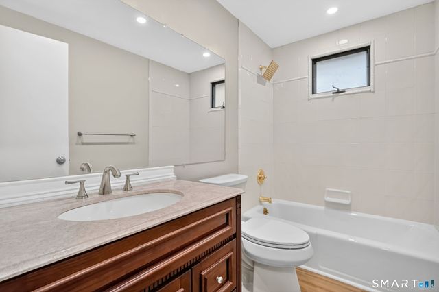 65 Stonehedge Drive, Newington, CT 06111