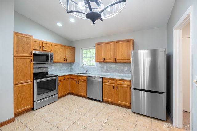 5378 Mallet Club Drive, West Carrollton, OH 45439