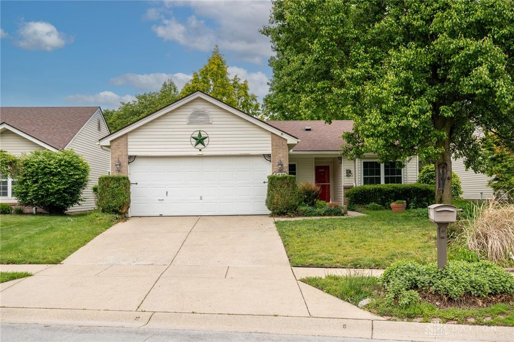 5378 Mallet Club Drive, West Carrollton, OH 45439