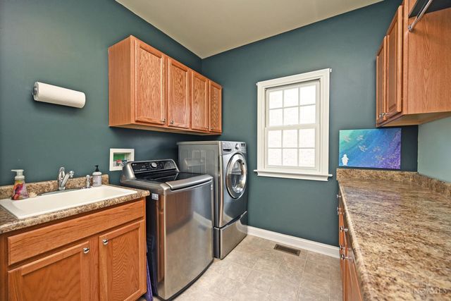 4220 St Cloud Way, Miami Twp, OH 45002