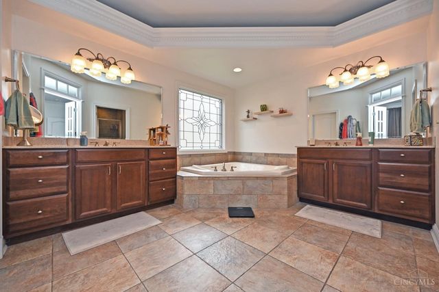 4220 St Cloud Way, Miami Twp, OH 45002