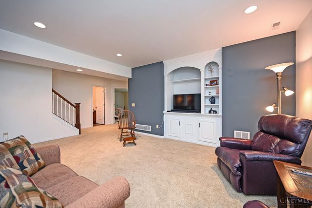 4220 St Cloud Way, Miami Twp, OH 45002