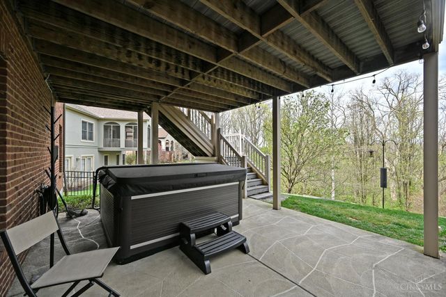 4220 St Cloud Way, Miami Twp, OH 45002