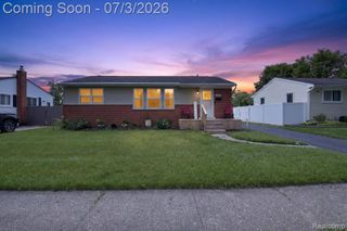 1370 Parkwood Avenue, Ypsilanti, MI 48198