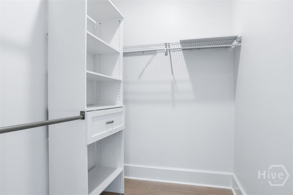 Image 35 of property listing at 407 E McDonough Street, Savannah, GA 31401