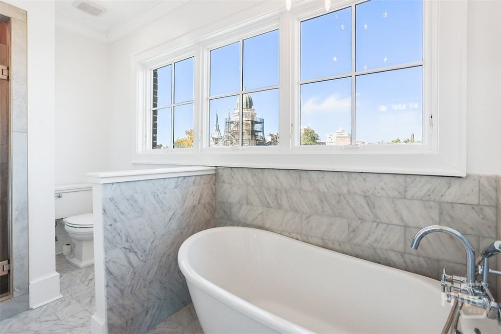 Image 49 of property listing at 407 E McDonough Street, Savannah, GA 31401