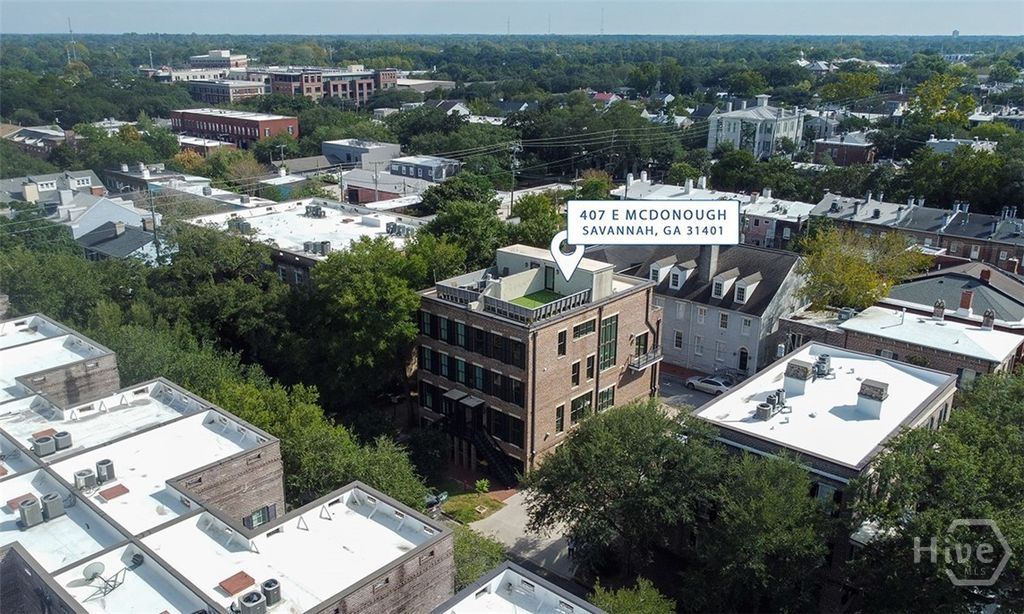 Image 73 of property listing at 407 E McDonough Street, Savannah, GA 31401